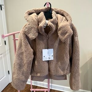 ALO Yoga Chai Latte Foxy Sherpa Jacket